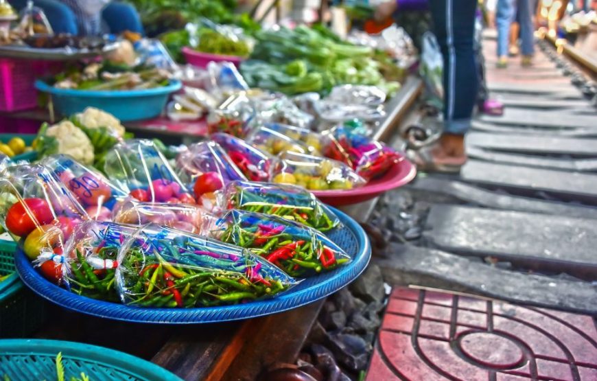 Bangkok: Damnoen Saduak Market and Maeklong Railway Market