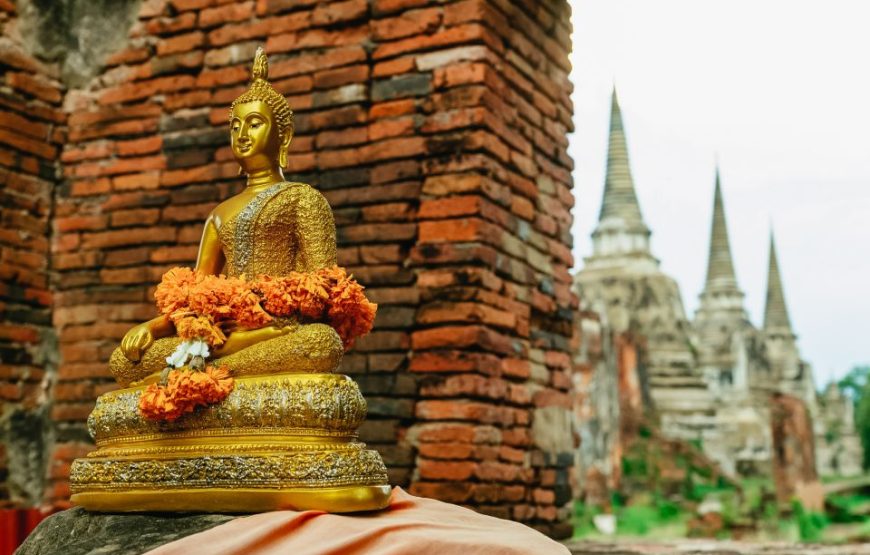 Ayutthaya Temples Small Group Tour with Lunch from Bangkok